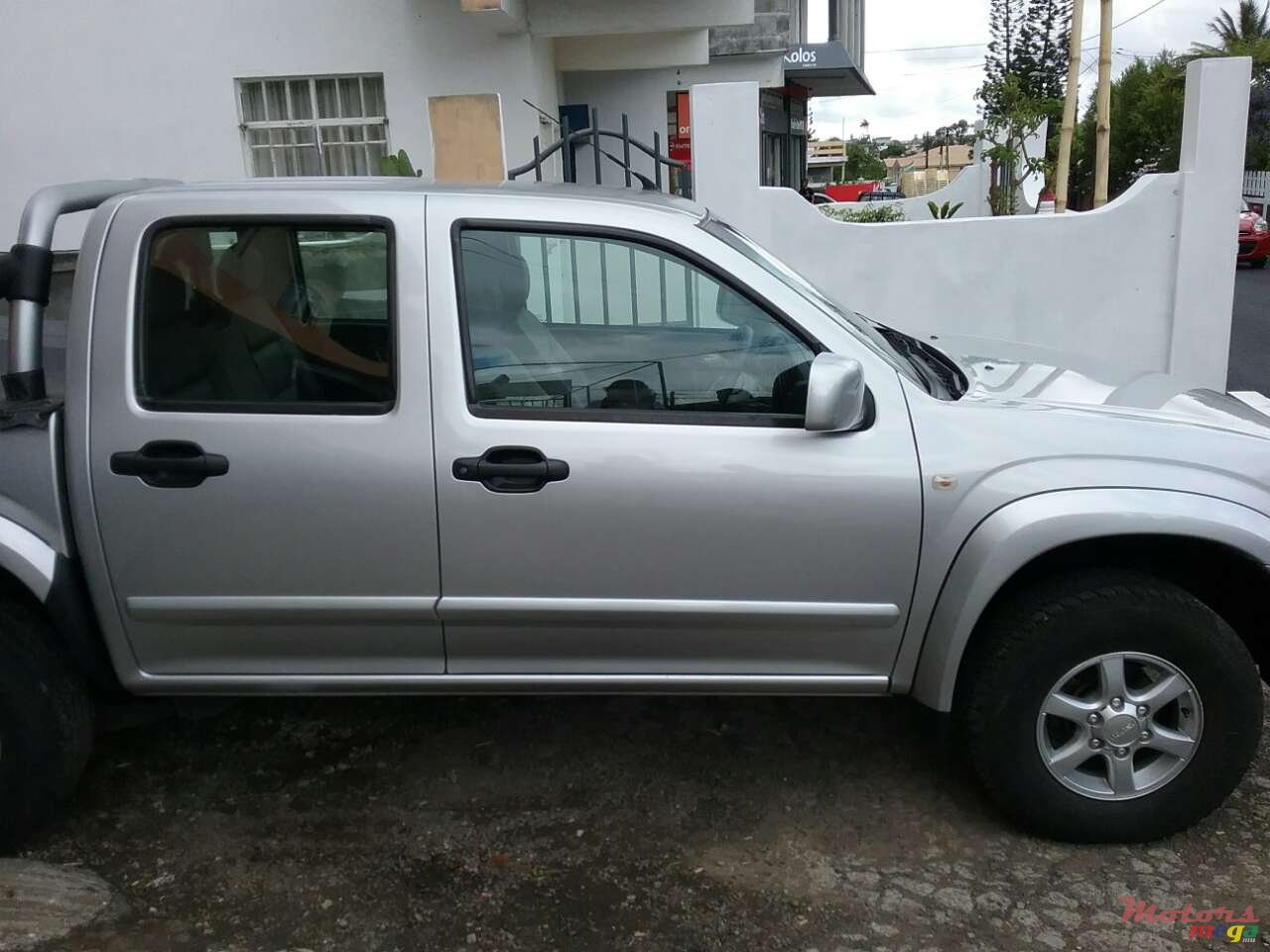 2009' Isuzu KB Series 250 photo #3