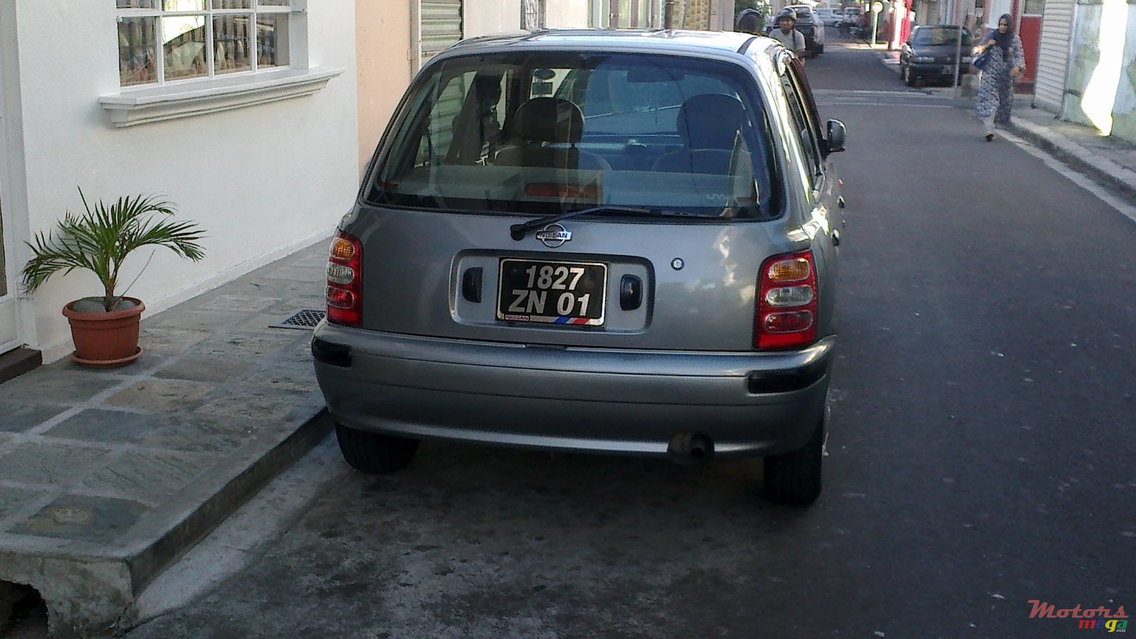 2001' Nissan Micra photo #2