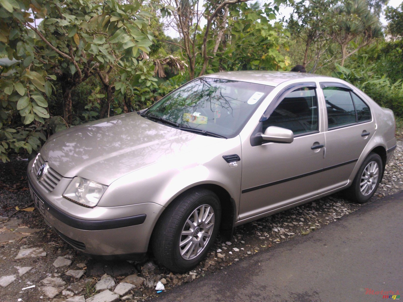 2005' Volkswagen Bora photo #1