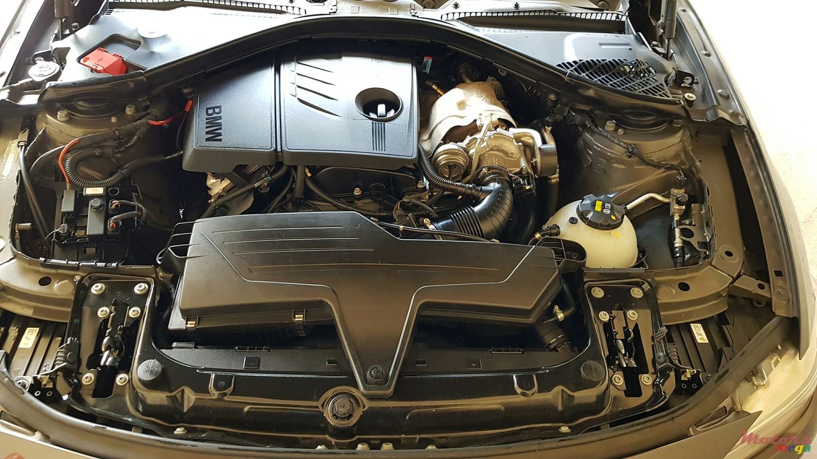 2014' BMW 320 Automatic photo #2