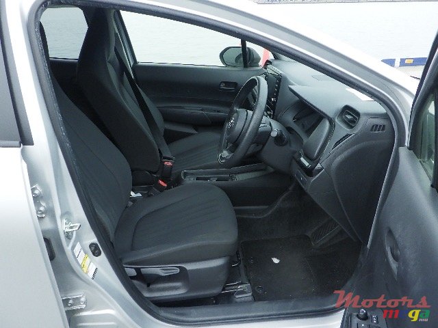 2022' Toyota Aqua photo #3