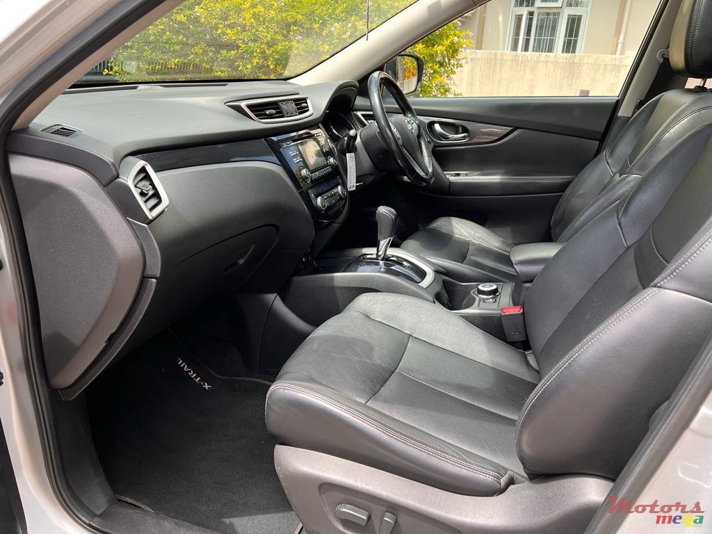 2015' Nissan X-Trail photo #6