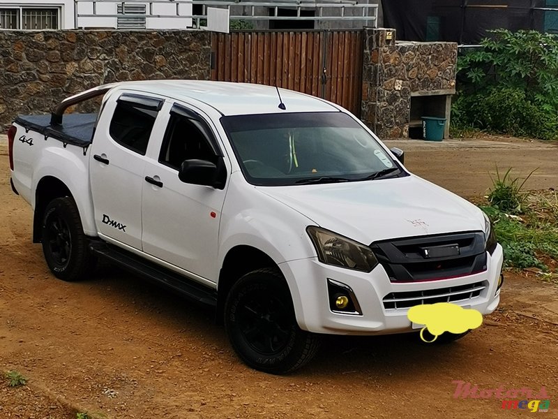 2017' Isuzu D-Max photo #1