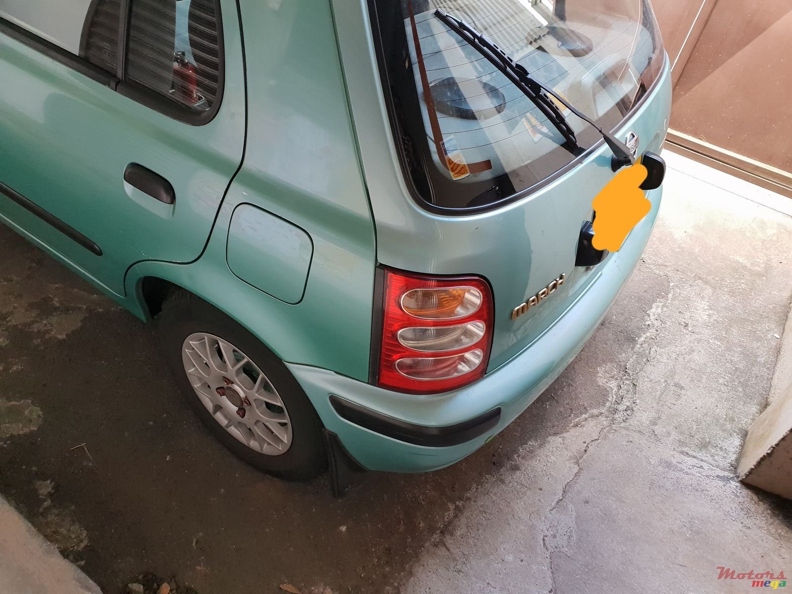 2000' Nissan March photo #1