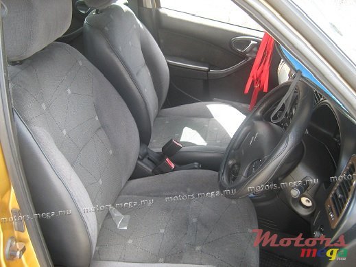 2001' Citroen photo #13