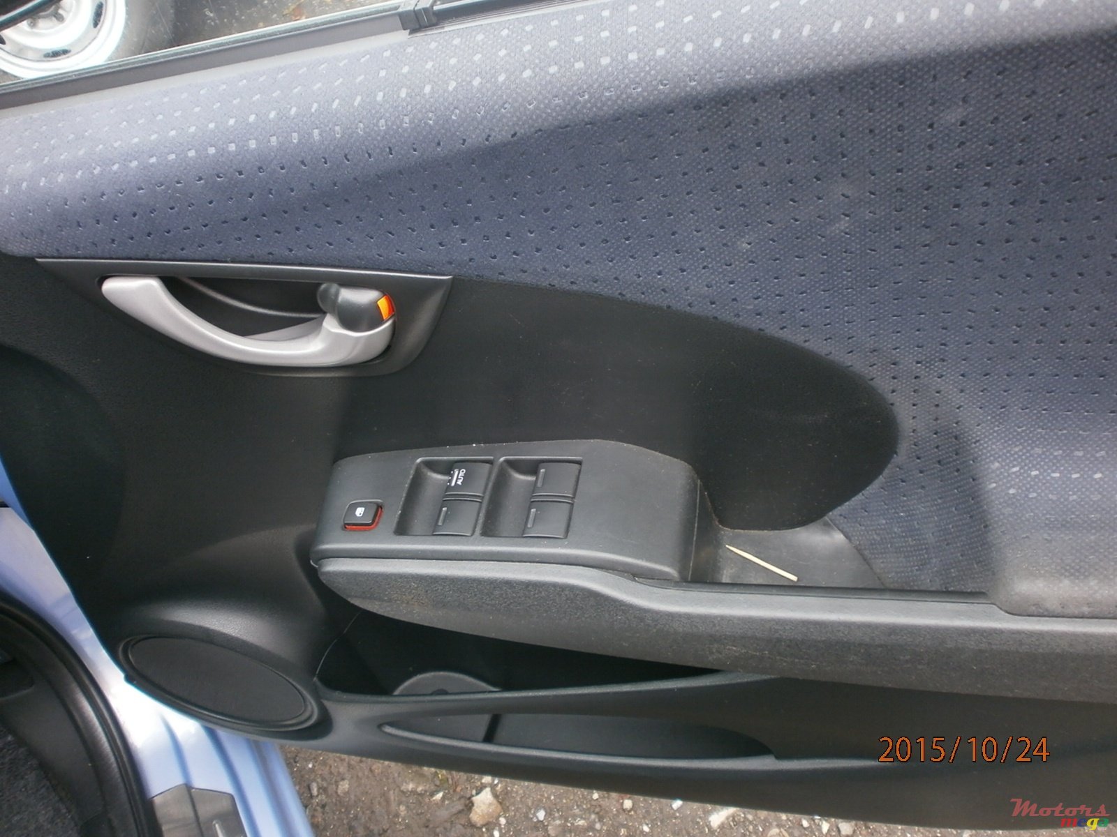 2009' Honda Fit fit photo #4