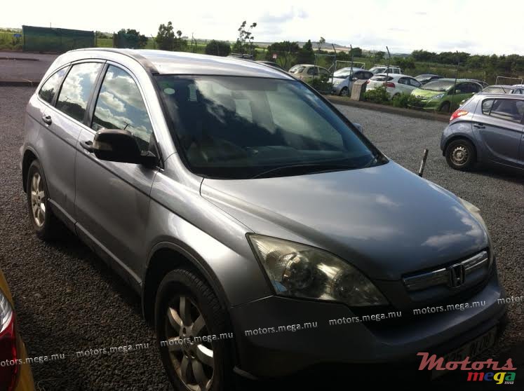 2008' Honda CR-V photo #1