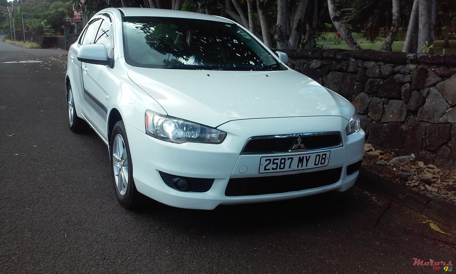 2008' Mitsubishi Lancer X Ex photo #1