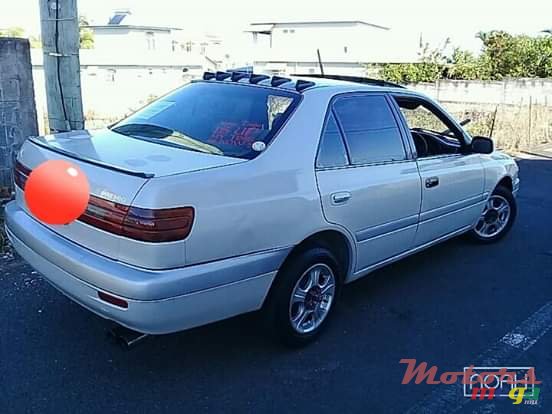 1999' Toyota Corona photo #2