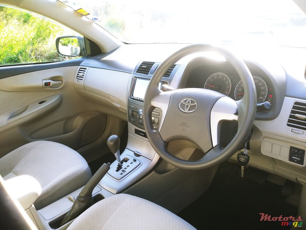 2011' Toyota Axio X HID Limited photo #6