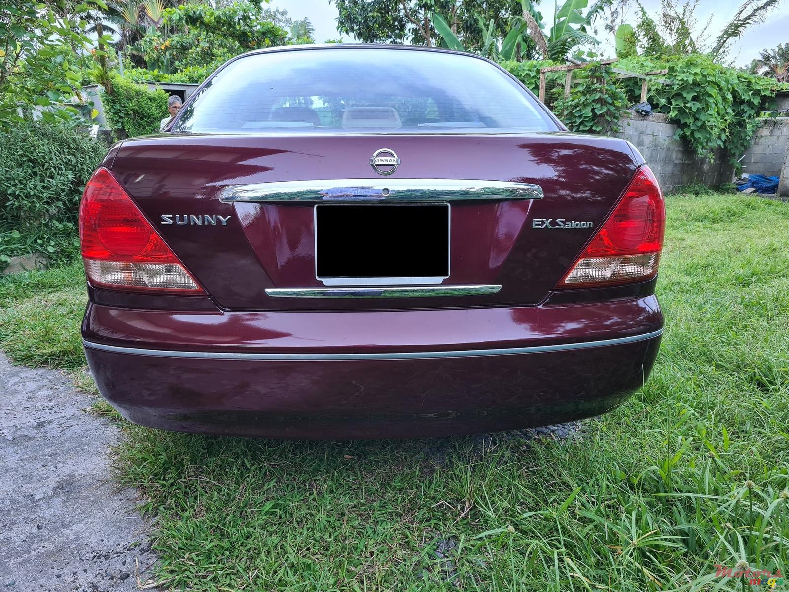 2004' Nissan Sunny photo #3