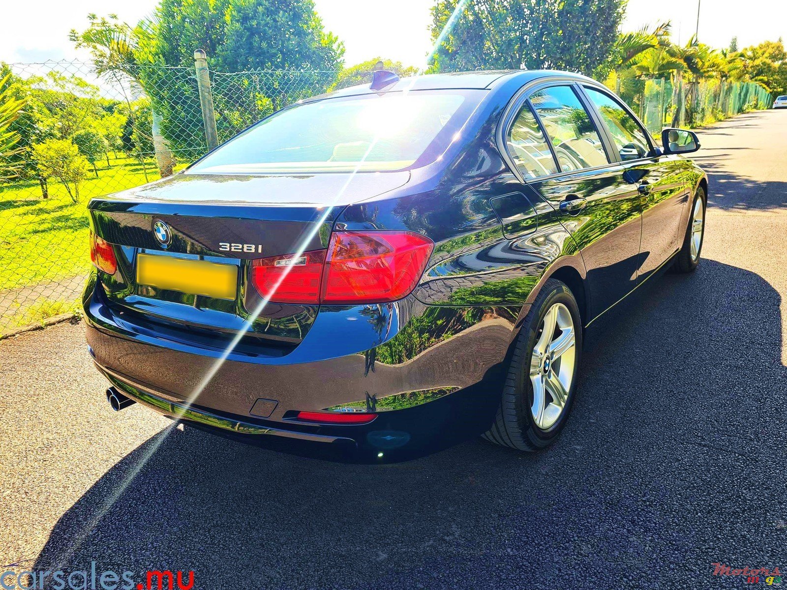 2012' BMW 328 i photo #4