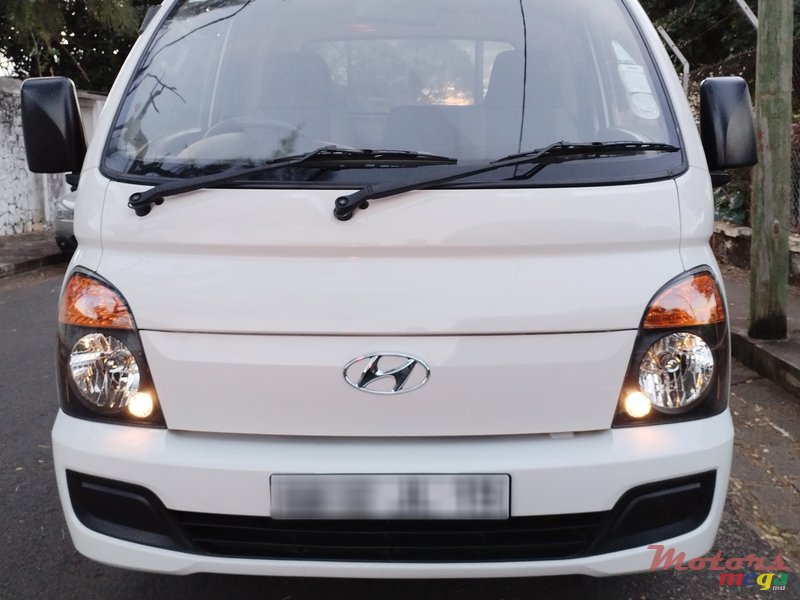 2019' Hyundai H 100 photo #1