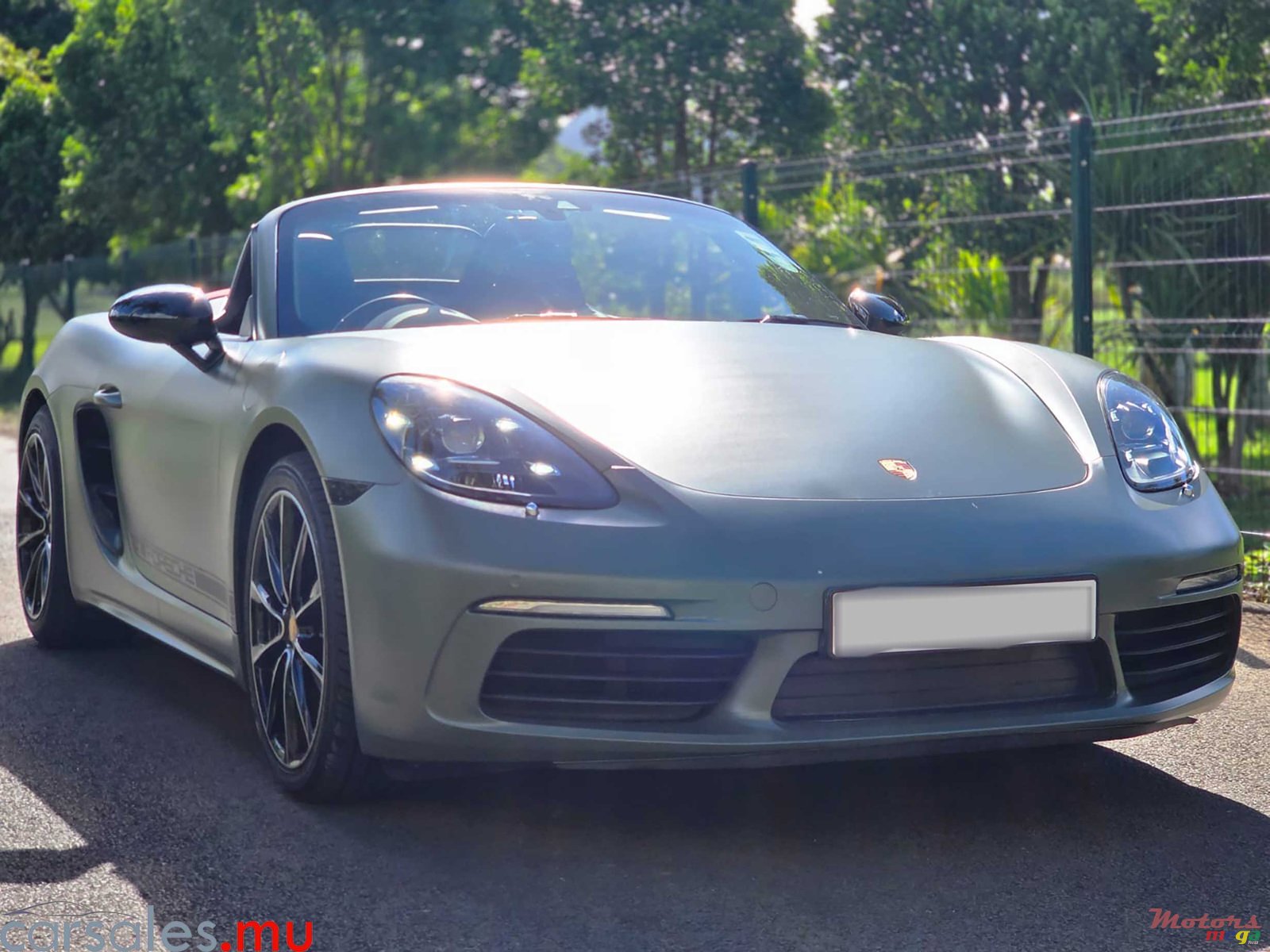2017' Porsche Boxster 718 photo #2