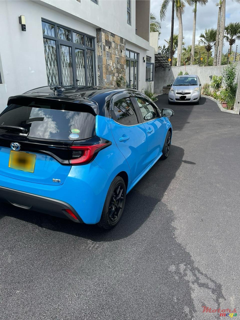 2020' Toyota Yaris photo #3