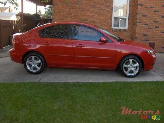 2005' Mazda 3 photo #1