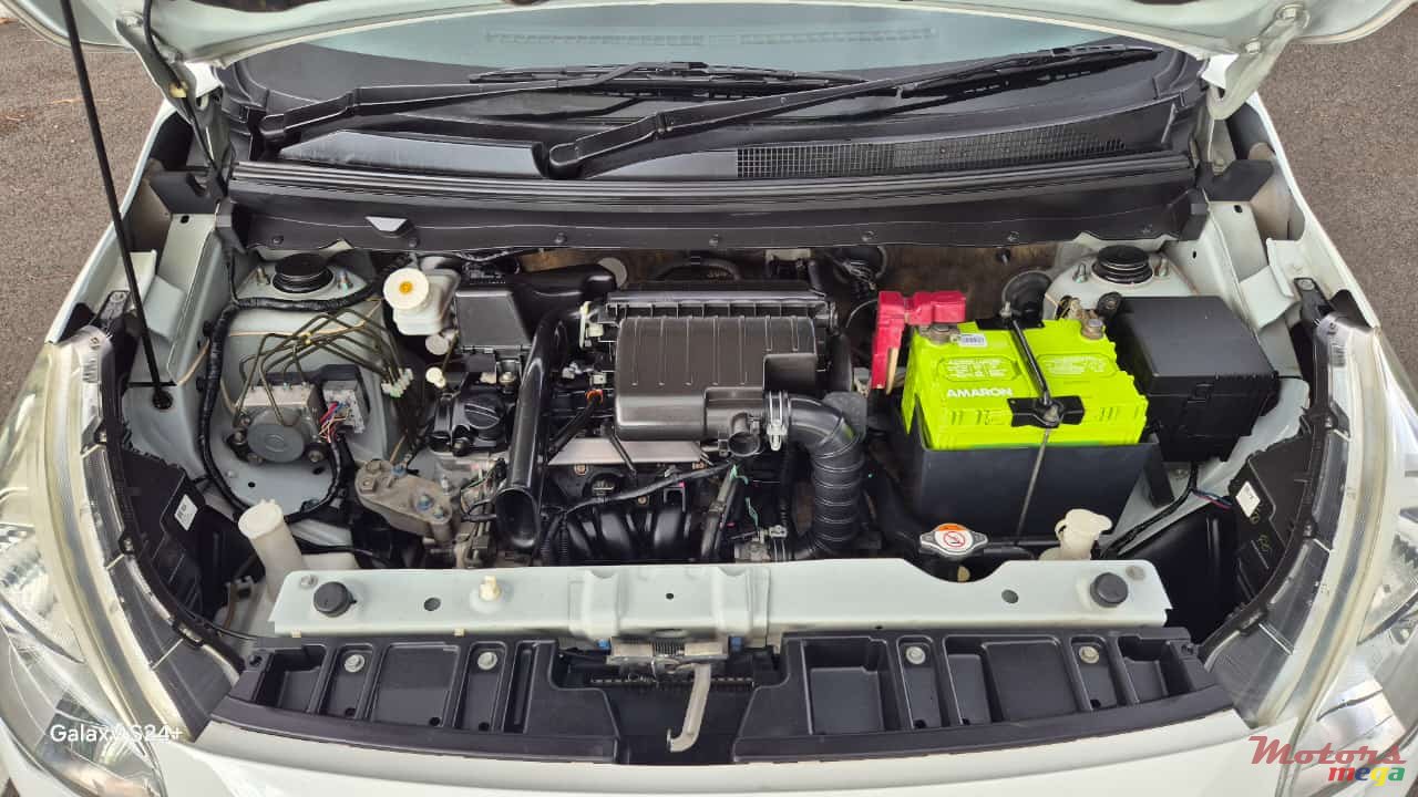 2014' Mitsubishi Attrage photo #5