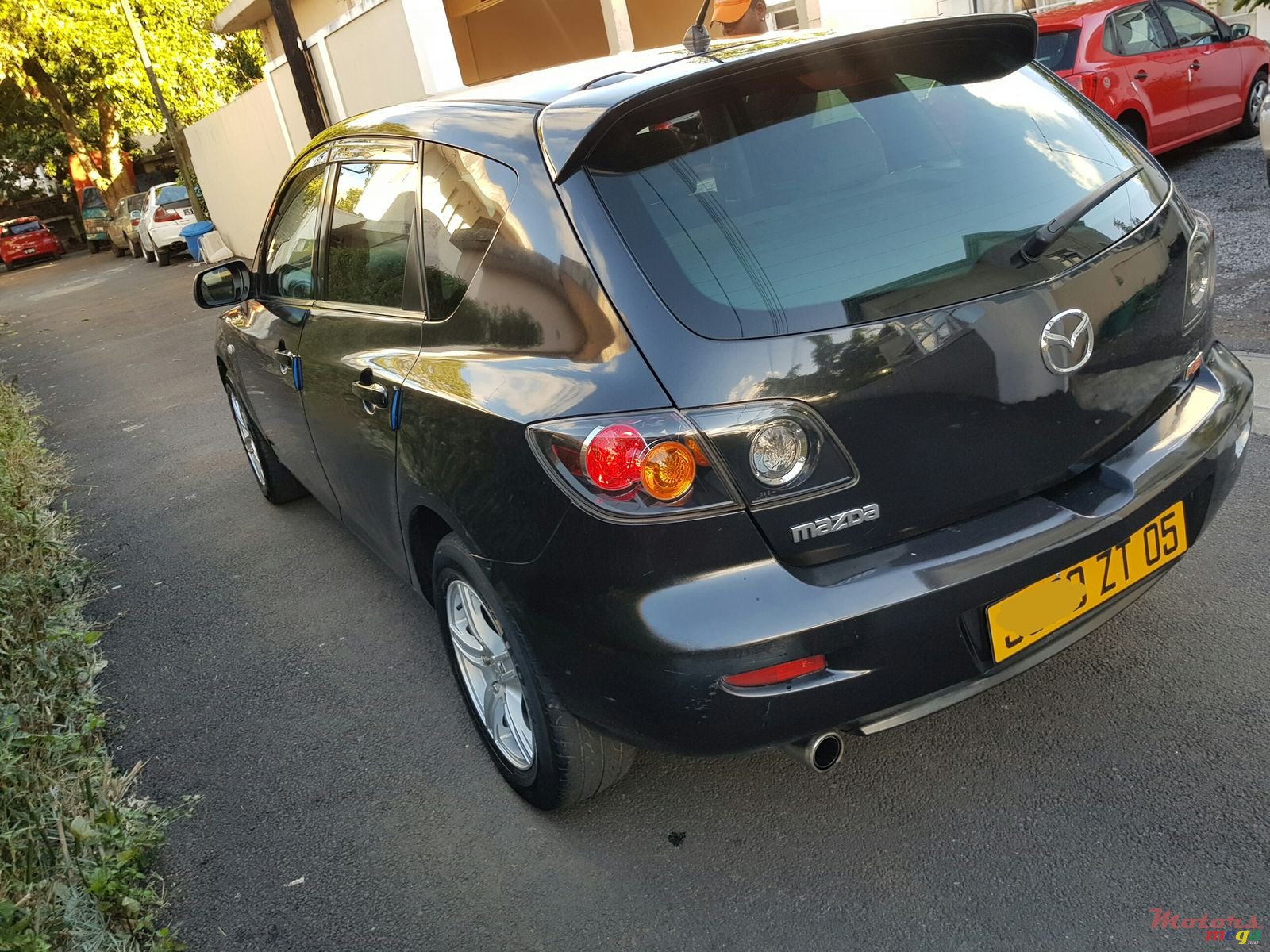 2005' Mazda Axela Manual photo #4