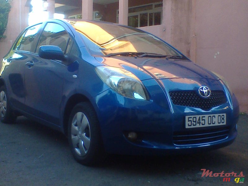 2008' Toyota Yaris VVTI photo #1