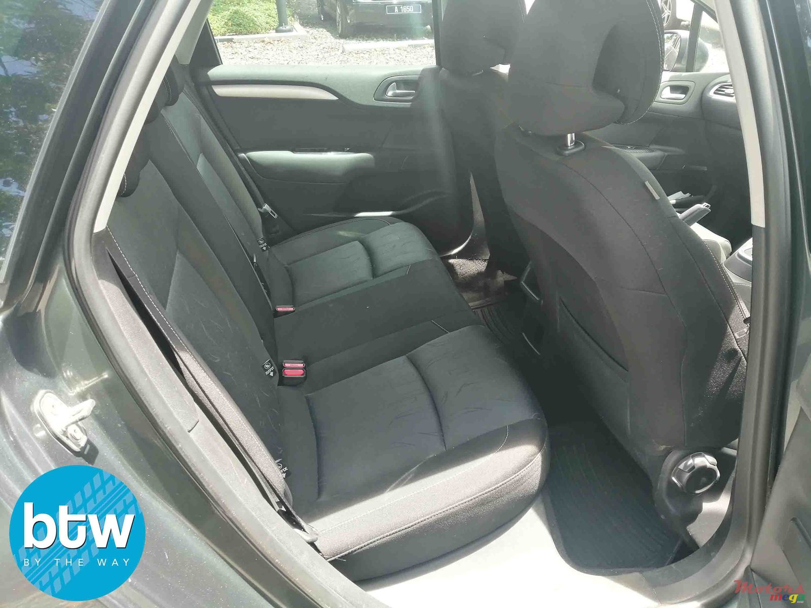 2013' Citroen C4 photo #4