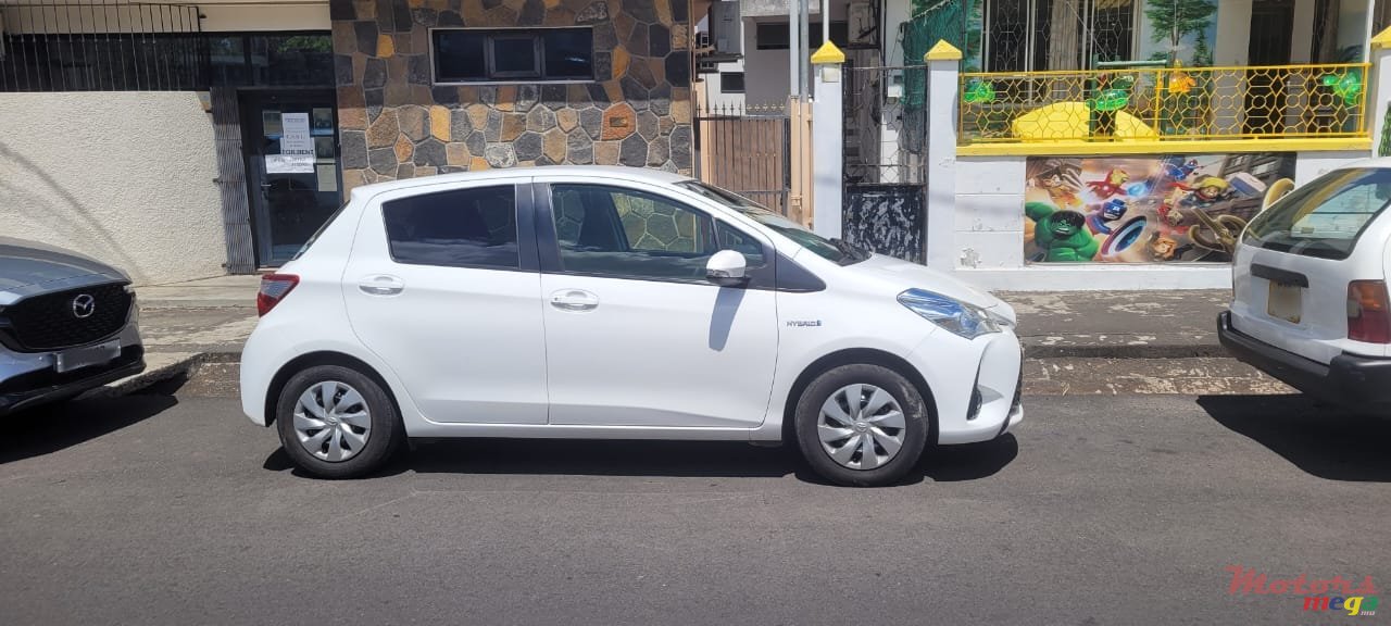2020' Toyota Vitz photo #3