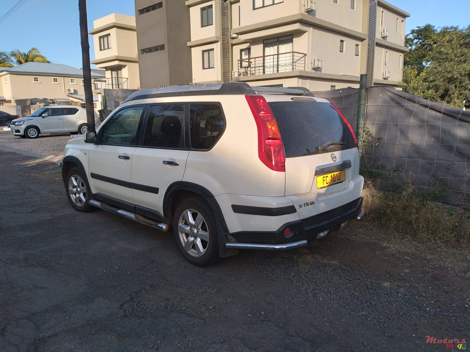 2011' Nissan X-Trail photo #1
