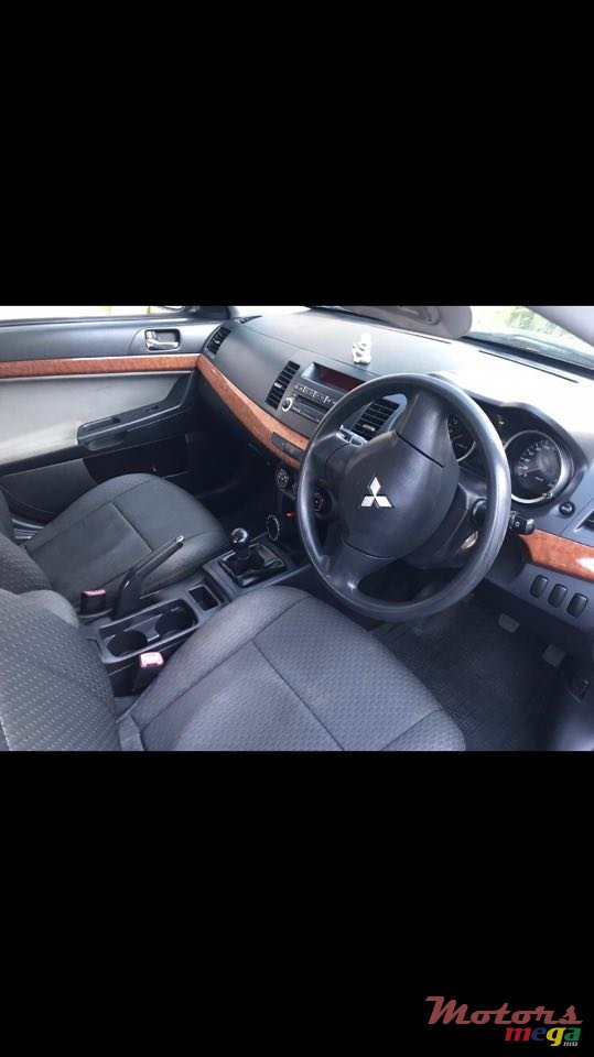 2012' Mitsubishi Lancer X photo #4