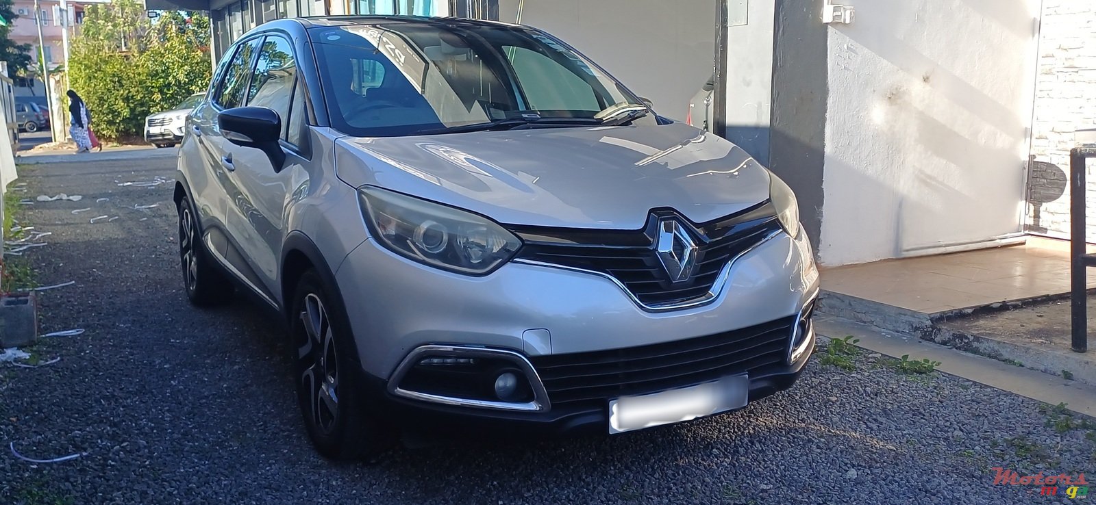 2014' Renault Captur photo #2