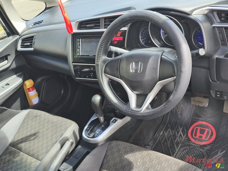 2015' Honda Fit NON HYBRID photo #6