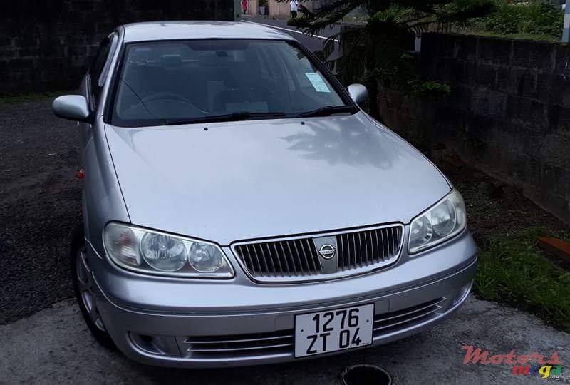 2004' Nissan Sunny N17 photo #1