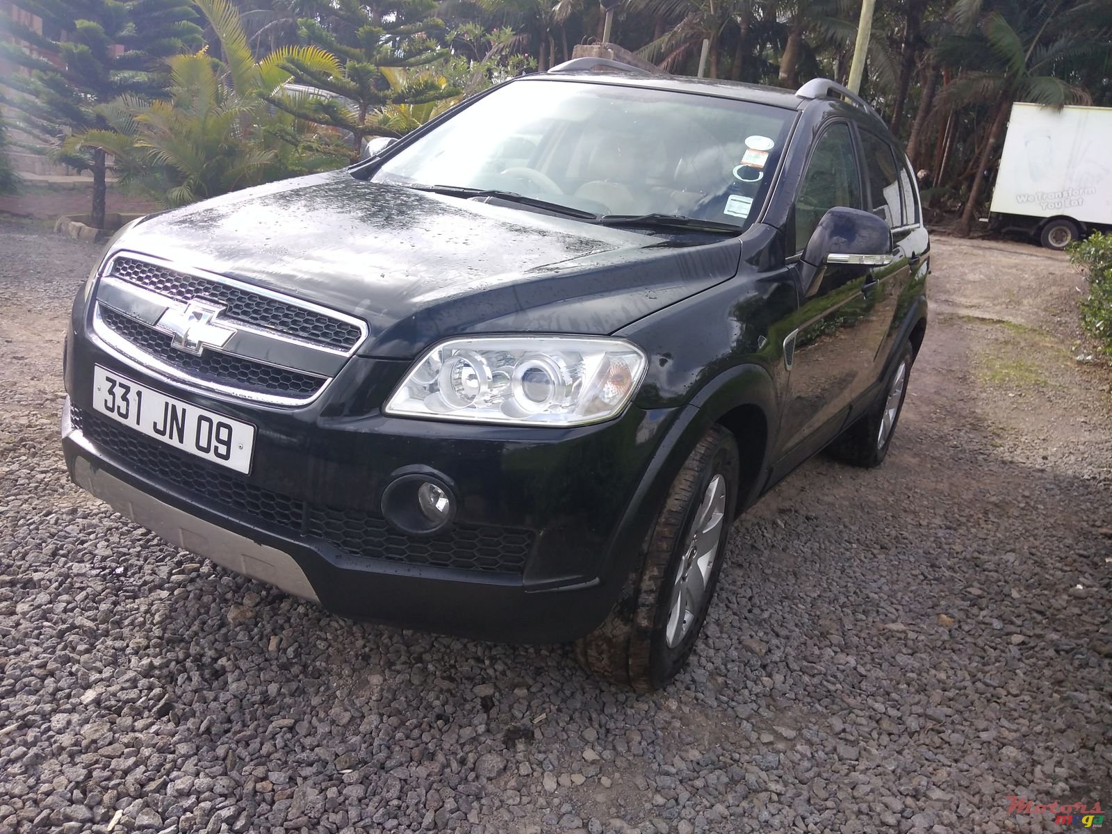 2009' Chevrolet Captiva photo #3