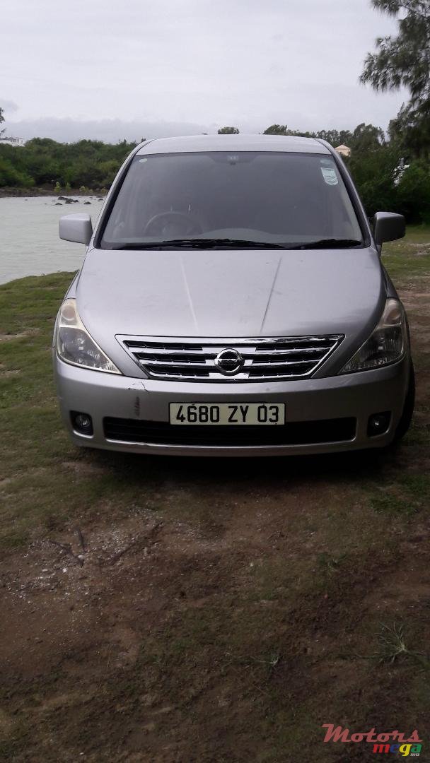 2003' Nissan Presage photo #4