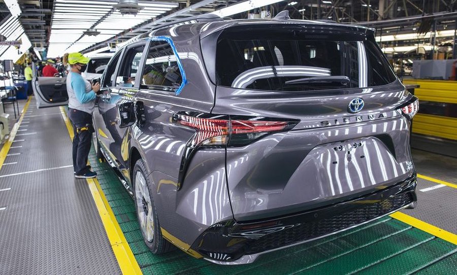 Japon : Toyota contraint de réduire fortement sa production en septembre