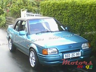 1990' Ford Escort Genuine photo #1