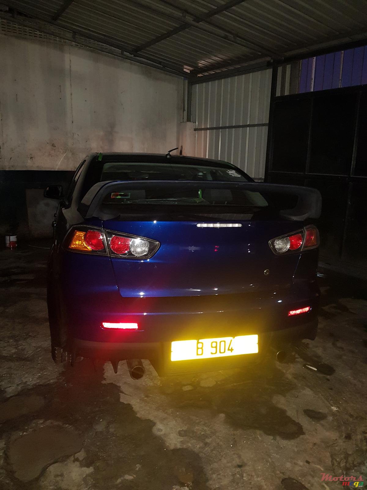 2011' Mitsubishi Lancer X photo #6