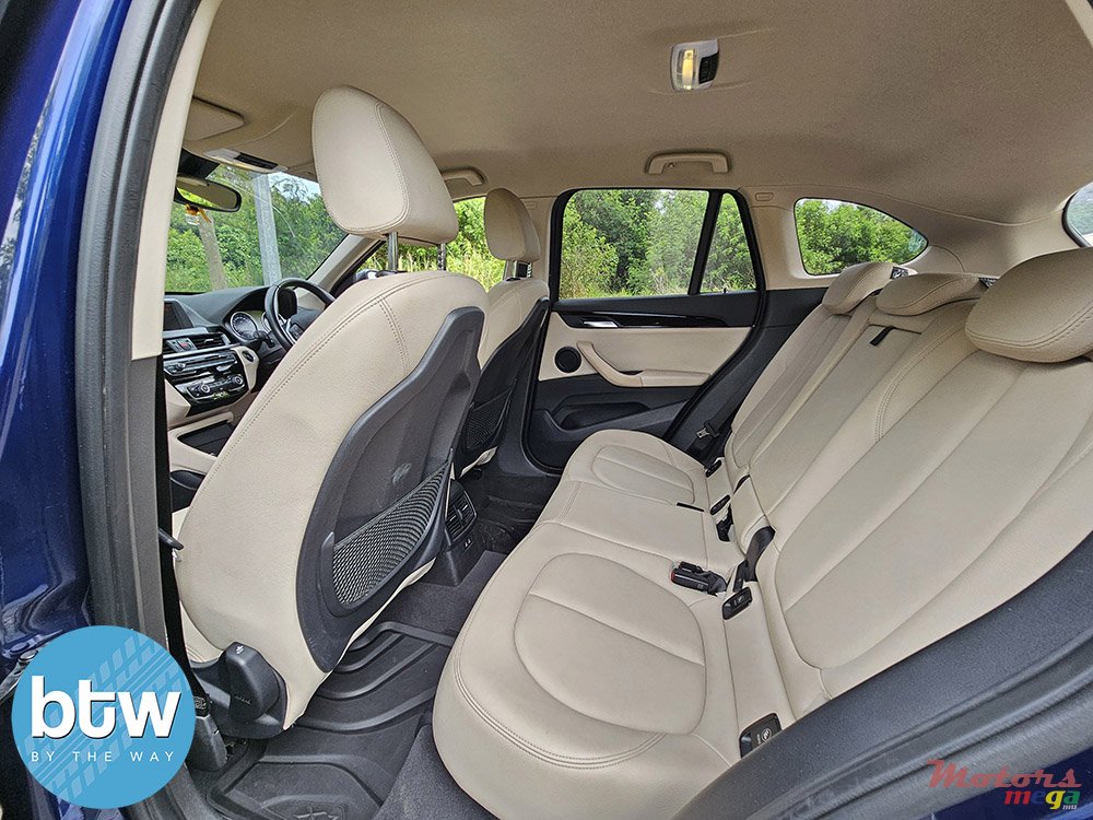 2019' BMW X1 SDRIVE 18I photo #6