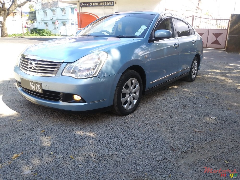2008' Nissan Bluebird Sylphy 1.5 photo #2