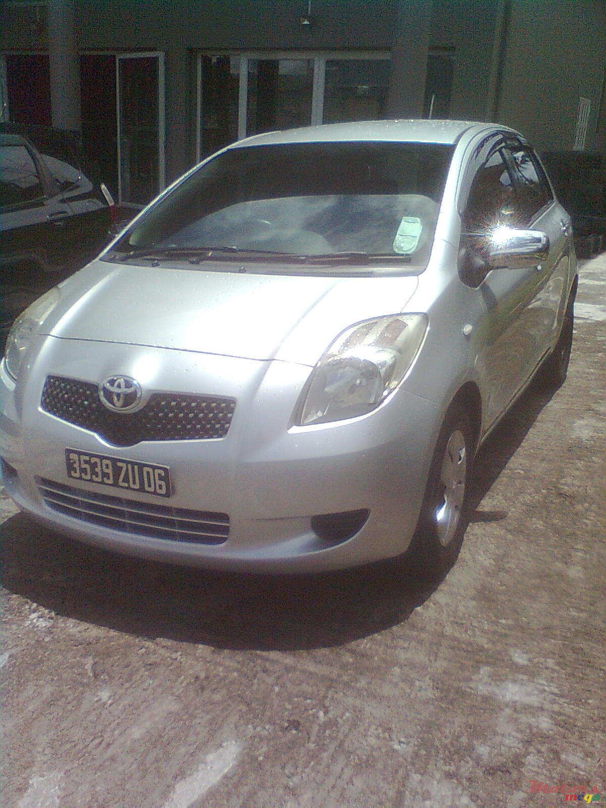 2006' Toyota vits photo #1