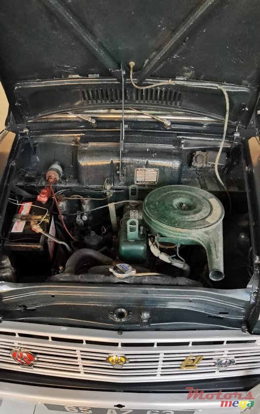 1970' Nissan Bluebird Datsun photo #2