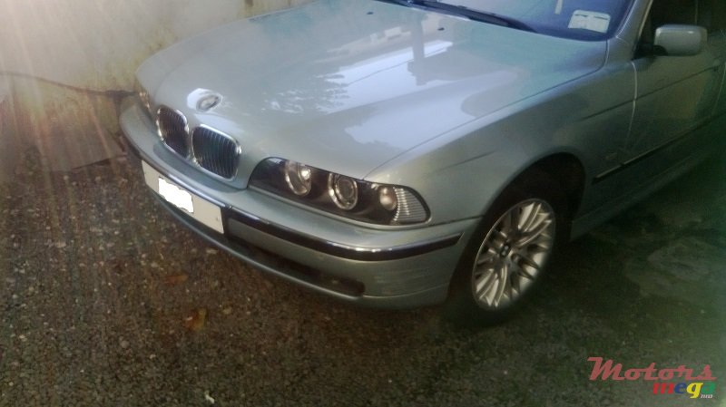 2000' BMW 520 photo #1