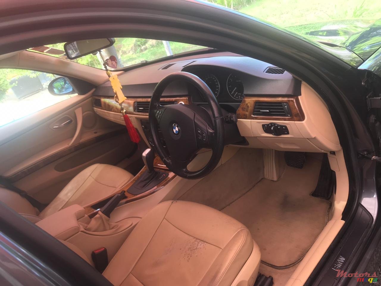 2007' BMW 3 Series Sedan photo #2