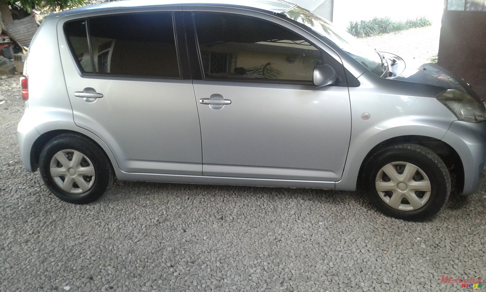 2009' Toyota Paseo passo photo #1