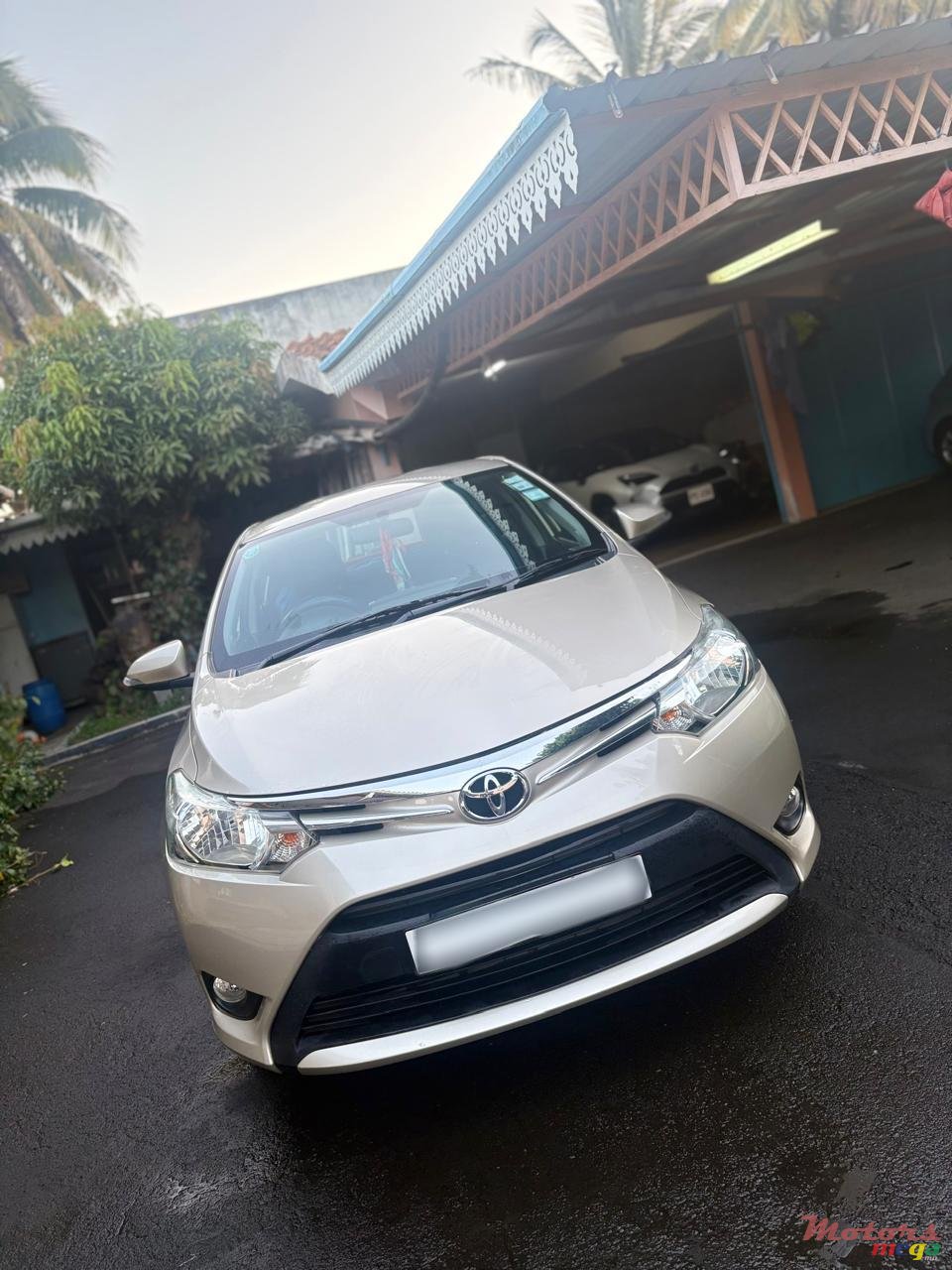 2016' Toyota Yaris photo #1
