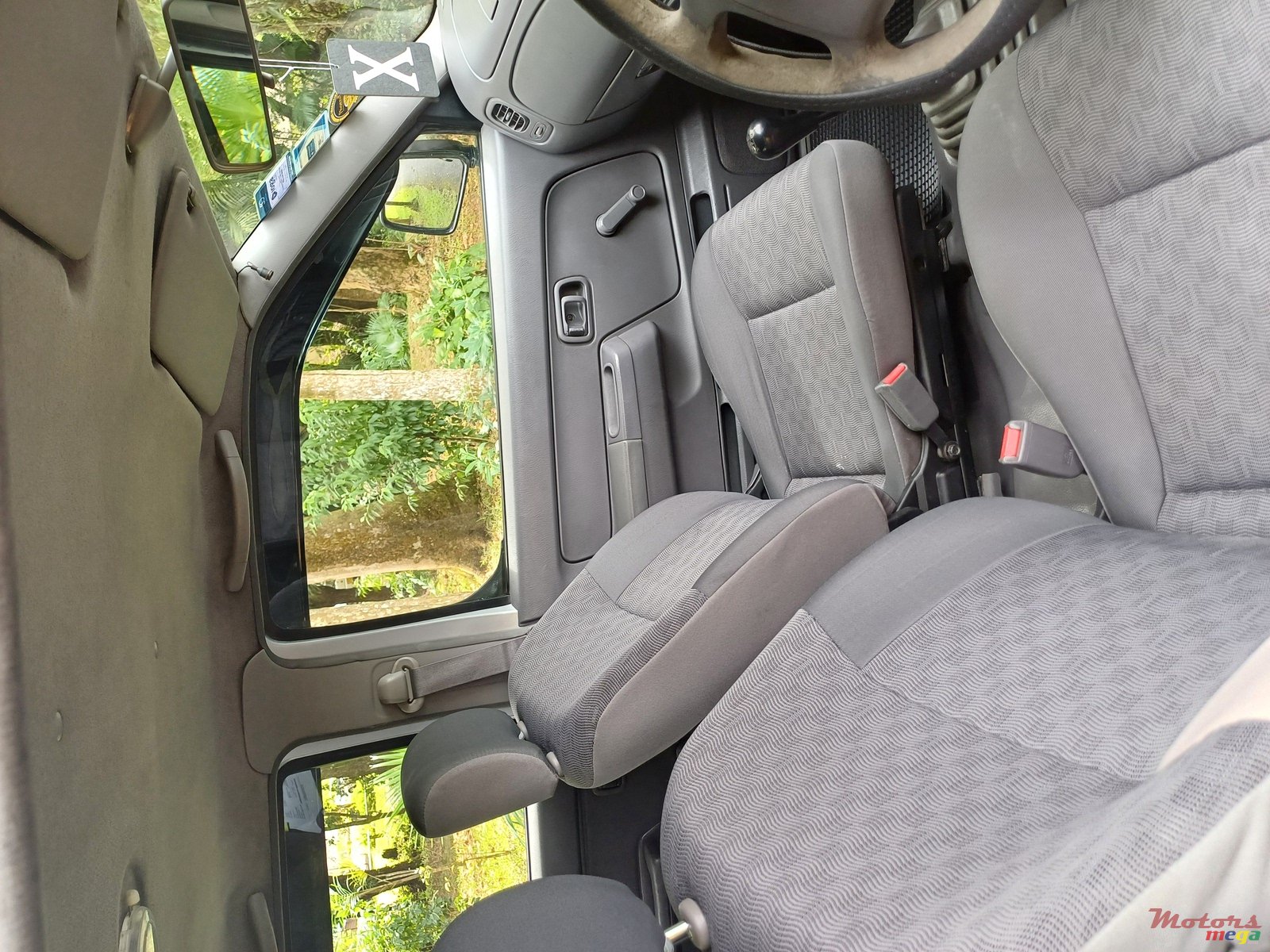 2007' Nissan Navara japan photo #4