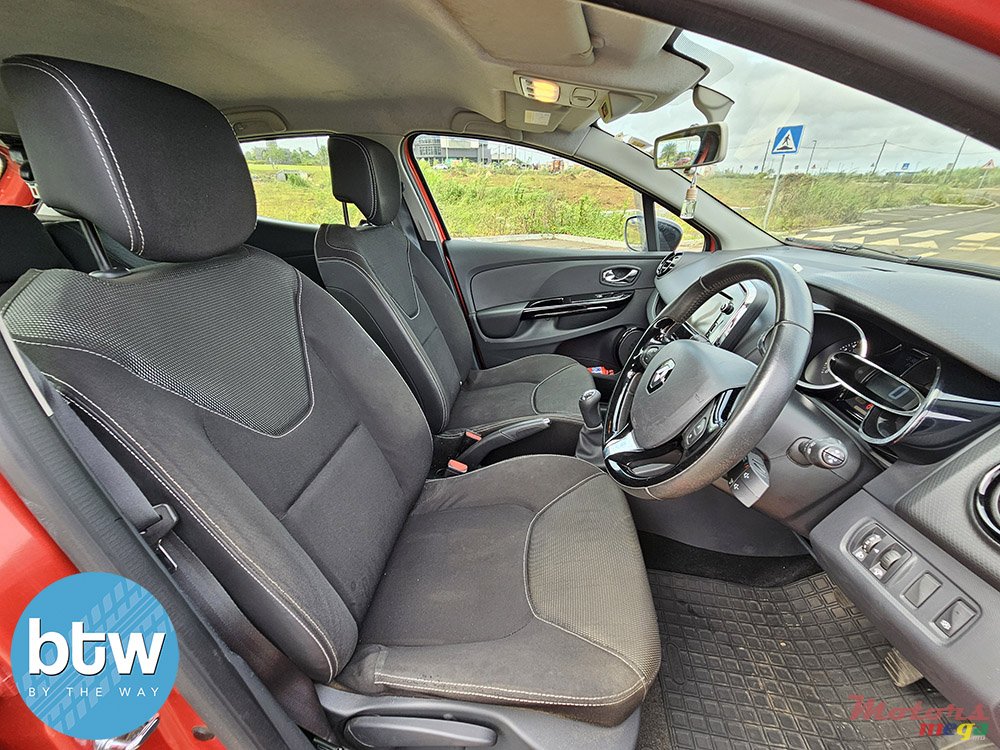 2013' Renault Clio 4 EXPRESSION photo #5