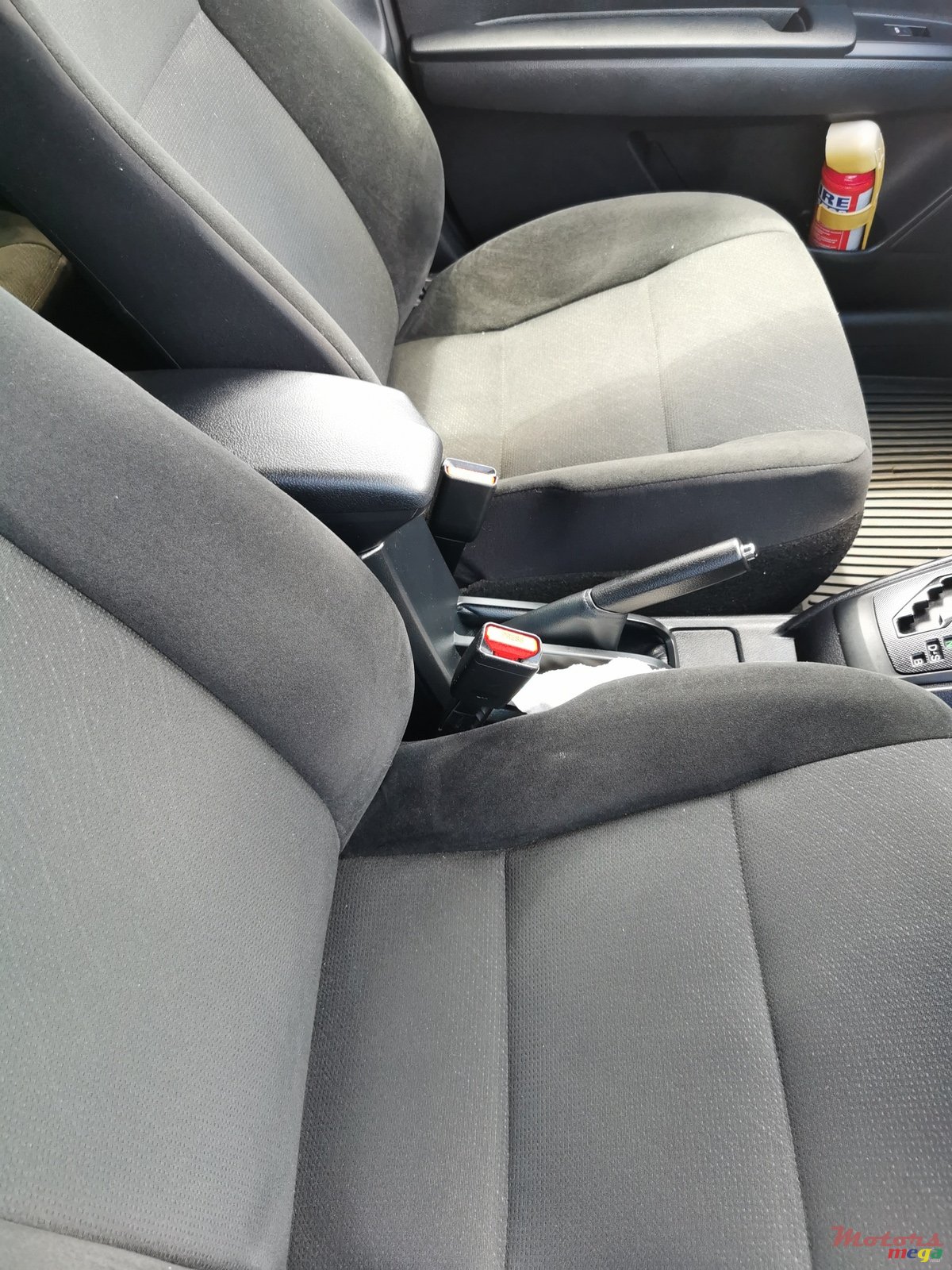 2018' Toyota Axio photo #2