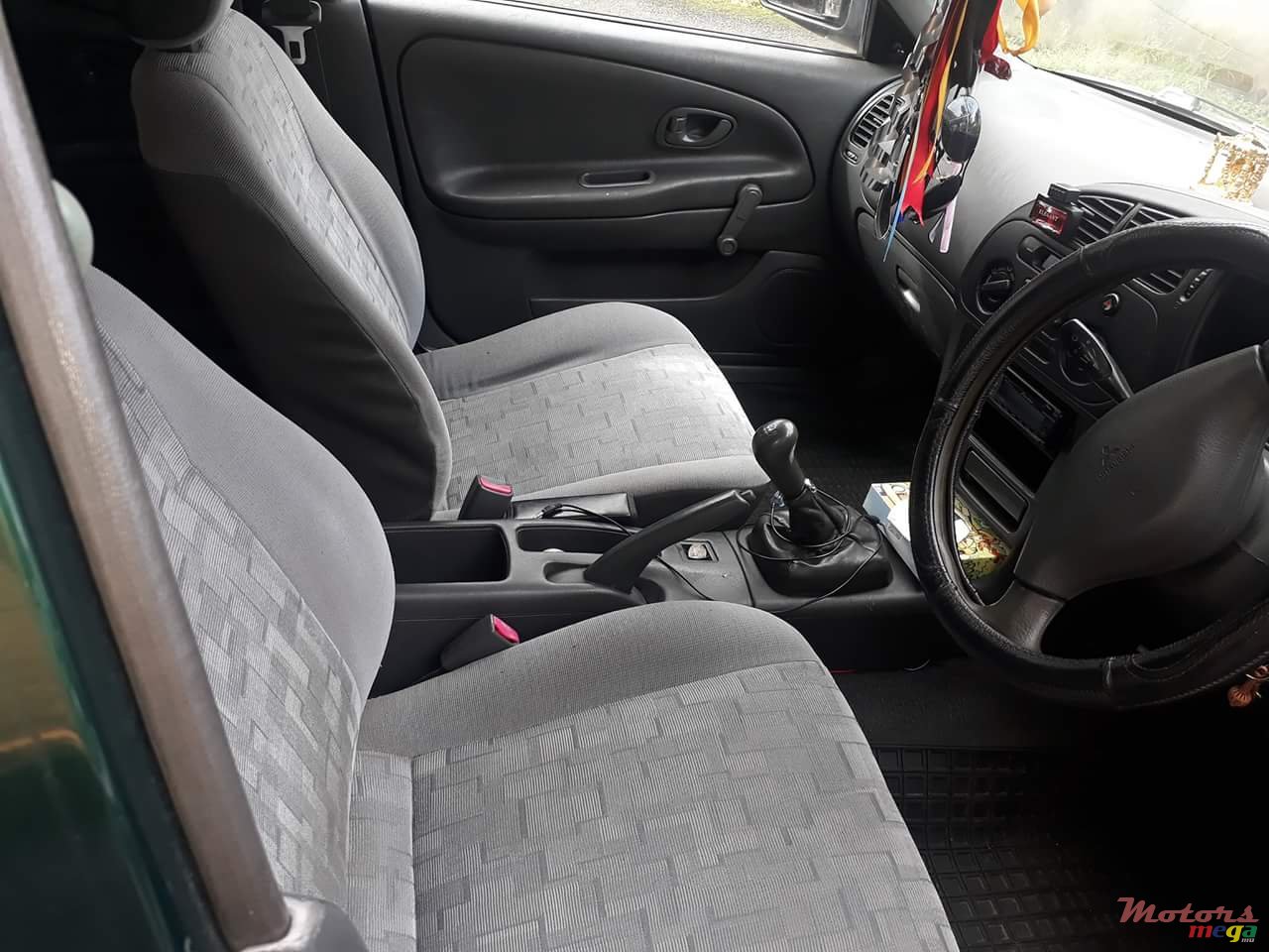 1999' Mitsubishi Lancer photo #5