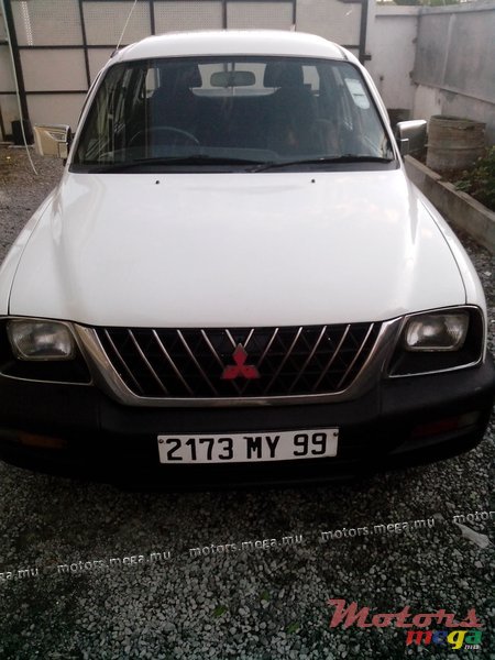 1999' Mitsubishi photo #1