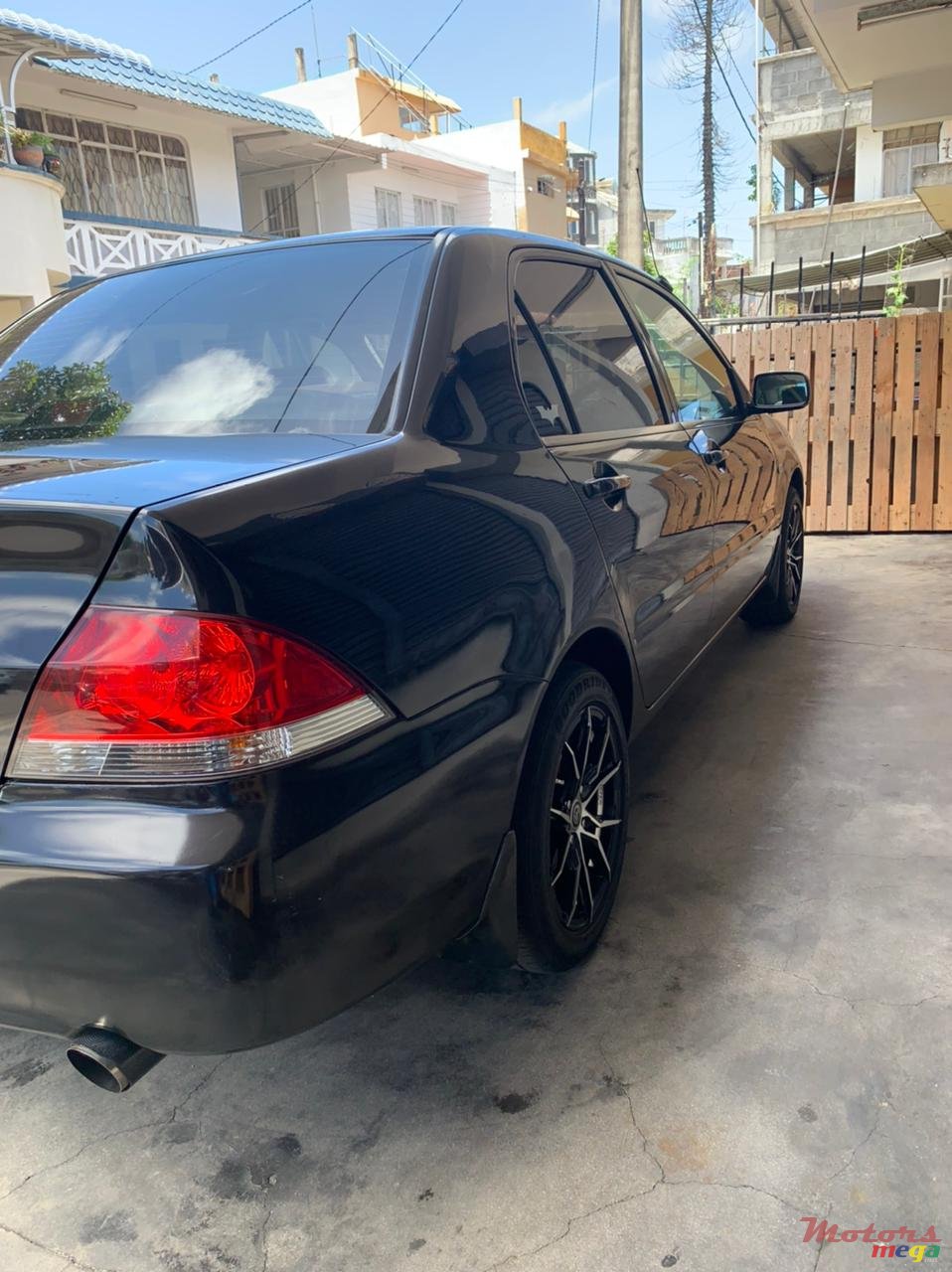 2008' Mitsubishi Lancer photo #1