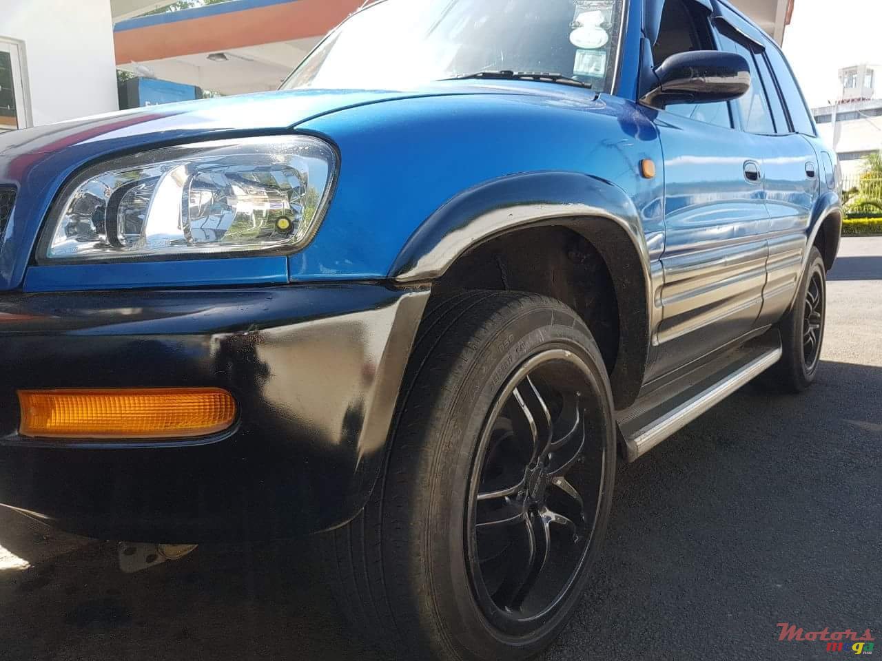 1996' Toyota RAV4 photo #1